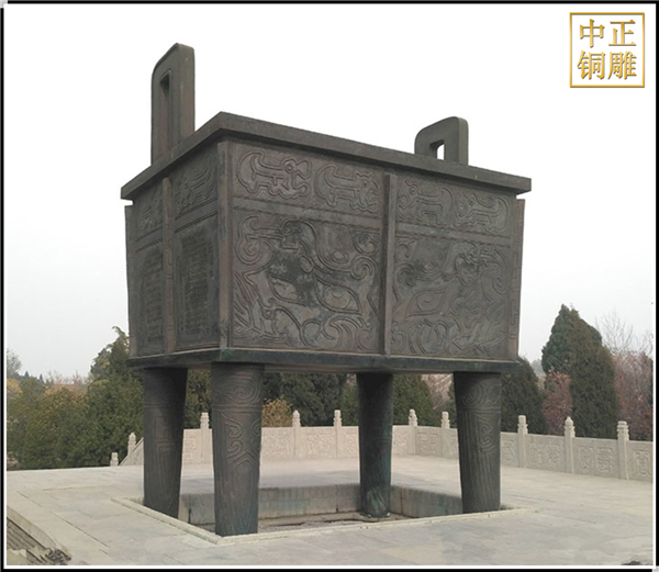 仿古銅鼎雕塑.jpg 仿古銅鼎雕塑.jpg
